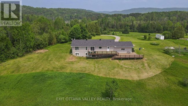 2112 Schutt Rd, House other with 3 bedrooms, 3 bathrooms and 6 parking in Palmer Rapids ON | Image 5