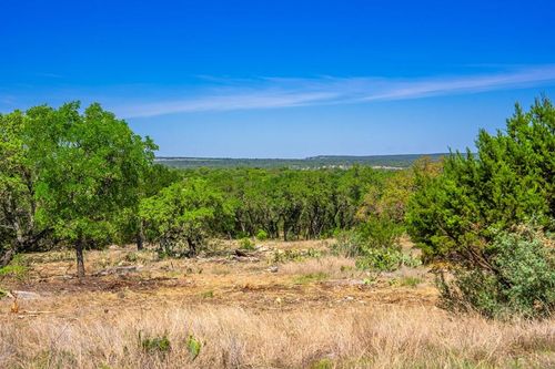 853 Elm Ridge Rd, Fredericksburg, TX, 78624-7903 | Card Image