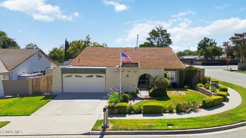 497 Mark Dr, Simi Valley, CA, 93065-4139 | Card Image