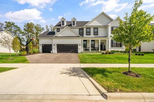 8160 Smiths Cir, Powell, OH, 43065-3559 | Card Image
