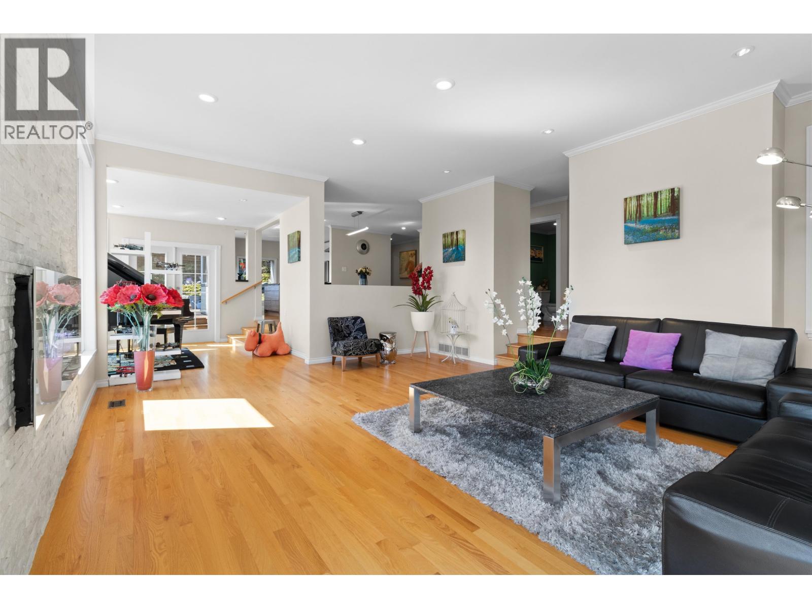 Residential in West Vancouver 4