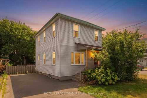 240 Garneau St, Vanier, ON, K1L7T8 | Card Image