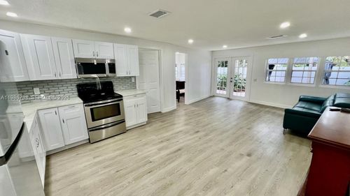 48 Sw 14th St, Dania Beach, FL, 33004-4237 | Card Image