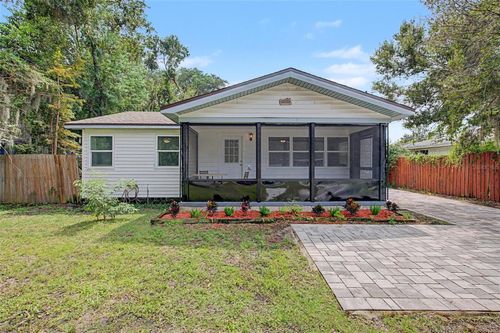 1106 W Hiawatha St, TAMPA, FL, 33604-6413 | Card Image