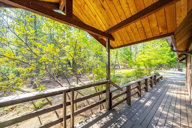 Covered front porch entry | Image 16