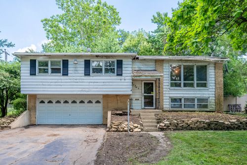 7207 Catalpa Ave, Woodridge, IL, 60517-2237 | Card Image