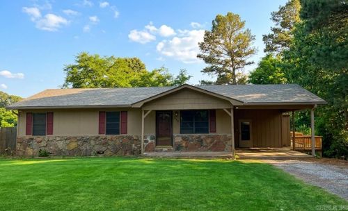 714 Thorne Dr, Paragould, AR, 72450-8740 | Card Image