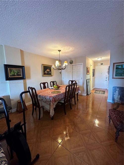 ph6-1470 Ne 125th Ter, North Miami, FL, 33161 | Card Image