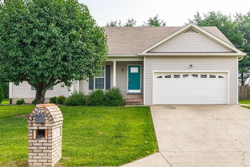 202 Putter Point Dr, Gallatin, TN, 37066-6657 | Card Image