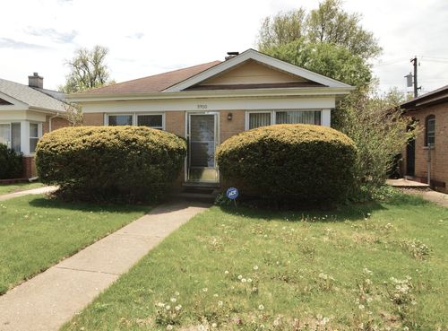 3900 Saint Paul Ave, Bellwood, IL, 60104-1813 | Card Image