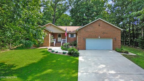 227 Saint George Dr, Crossville, TN, 38558-8850 | Card Image