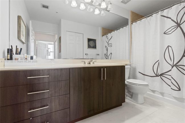 APT-603 - 2401 Ne 65 Th St, Condo with 3 bedrooms, 2 bathrooms and null parking in Fort Lauderdale FL | Image 22
