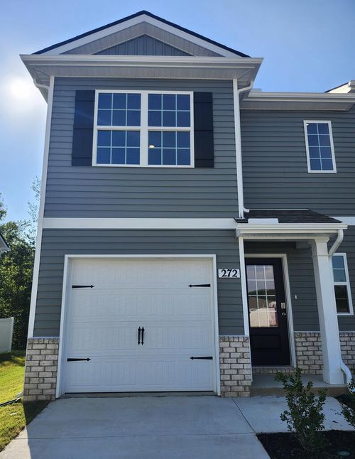 272 Dale Mires Ln, Baxter, TN, 38544-2220 | Card Image