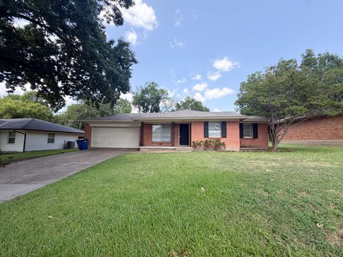 1408 Nichols St, Ennis, TX, 75119-2334 | Card Image