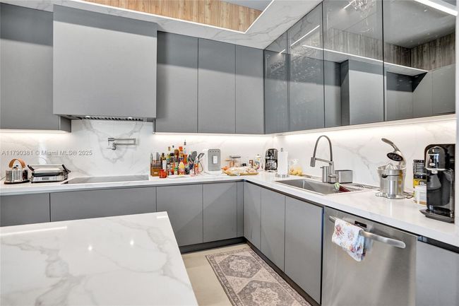 2670 Cypress Ln, House other with 5 bedrooms, 6 bathrooms and null parking in Weston FL | Image 39