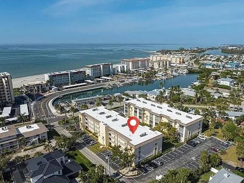 apt-305-995 Laguna Dr, VENICE, FL, 34285-1212 | Card Image