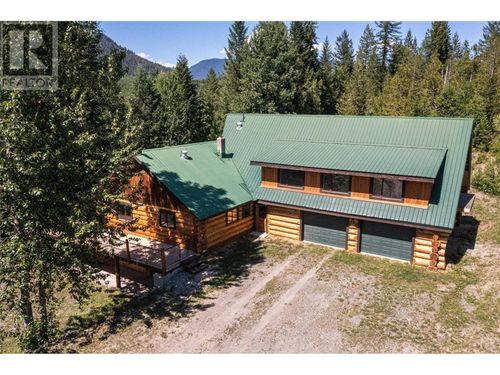 8240 Loakin-Bear Creek Rd, Chase, BC, V0E1M2 | Card Image