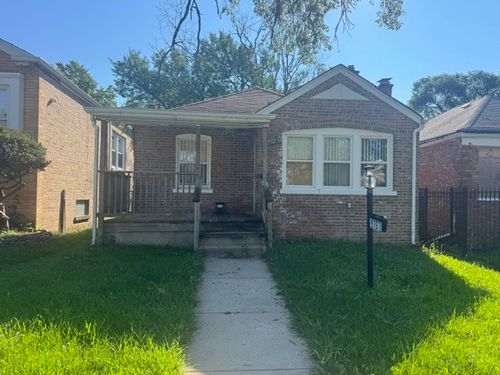 9757 S Drexel Avenue, Chicago, IL, 60628 | Card Image