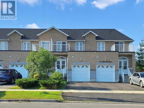 1561 Greenmount St, Pickering, ON, L1X2J1 | Card Image