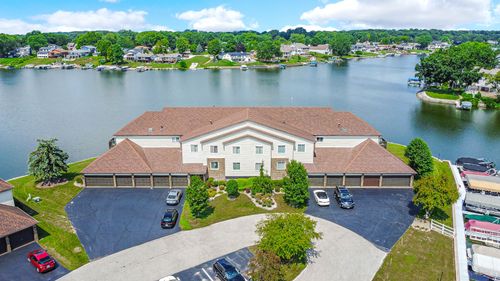 c-5040 Spinnaker Ln, Crown Point, IN, 46307 | Card Image