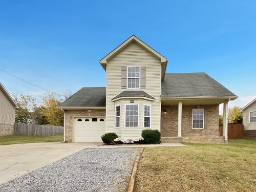 3439 Queensbury Rd, Clarksville, TN, 37042-8152 | Card Image