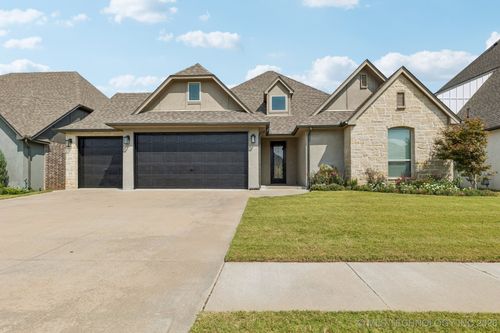 17065 E 45th Street S, Tulsa, OK, 74134 | Card Image