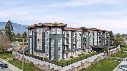 112-9450 Robson Street, Chilliwack, BC, V2P0L7 | Card Image