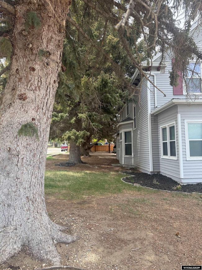 1317 W Walnut St, House other with 5 bedrooms, 1 bathrooms and null parking in Rawlins WY | Image 39