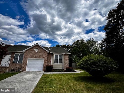 331 Lora Dr, WOODSTOCK, VA, 22664-1593 | Card Image