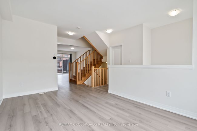 2731 Peter Matthews Dr, House attached with 3 bedrooms, 3 bathrooms and 2 parking in Pickering ON | Image 6