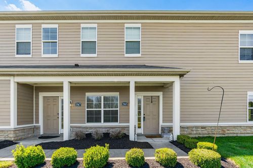3565 Birkland Cir, Lewis Center, OH, 43035-6136 | Card Image