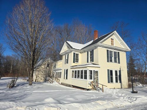 11 Pine Street, Mechanic Falls, ME, 04256 | Card Image