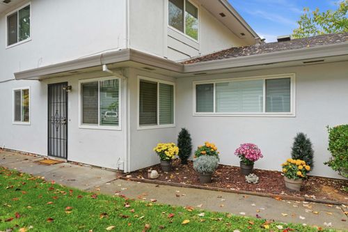 apt-2-243 Breuner Dr, Roseville, CA, 95678-2450 | Card Image