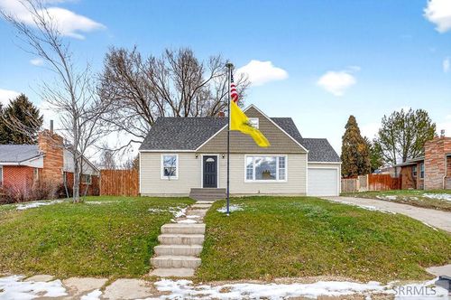 249 E 2nd N, Soda Springs, ID, 83276-1221 | Card Image