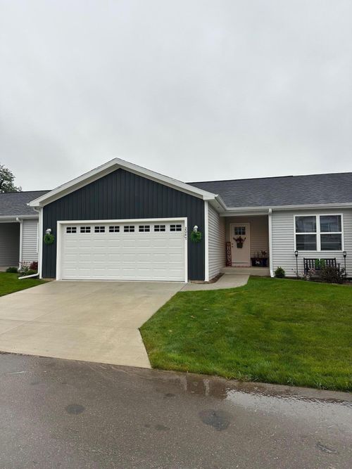 2047 Lion Gate Dr, Portage, MI, 49024-6319 | Card Image