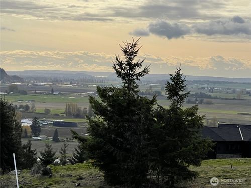 4 Avalon Heights Way, Sedro Woolley, WA, 98284 | Card Image