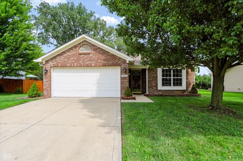 659 Sonoma Ln, Greenfield, IN, 46140-7286 | Card Image