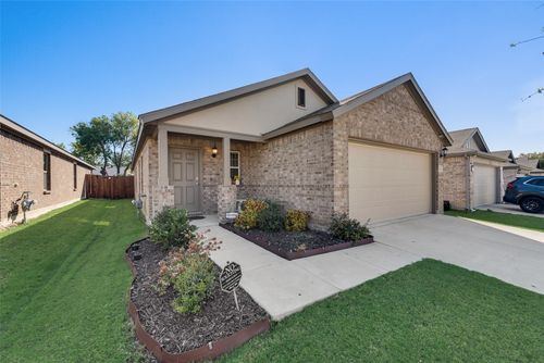 124 Essex Dr, Mesquite, TX, 75149-5900 | Card Image