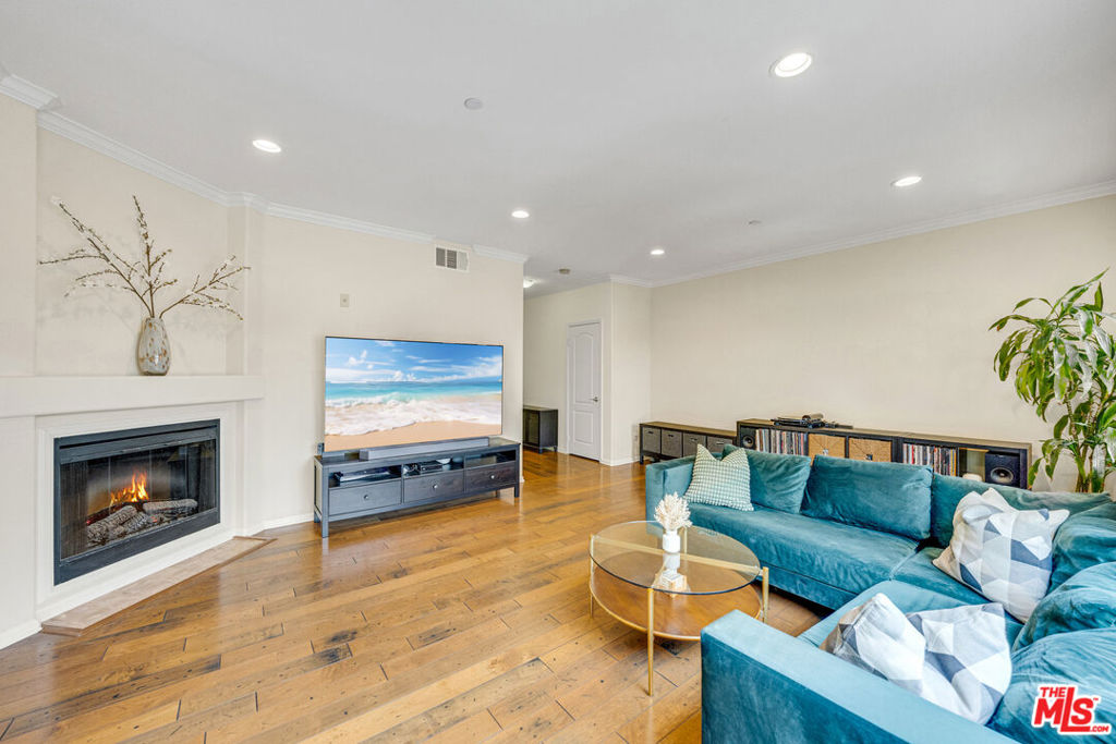 Residential in Los Angeles