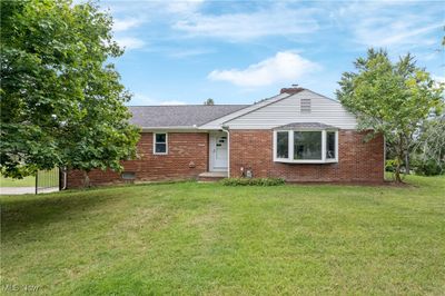 25700 Columbus Road, House other with 3 bedrooms, 1 bathrooms and null parking in Bedford Heights OH | Image 1