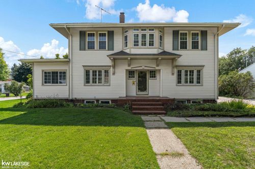 135 Maple St, Marine City, MI, 48039-3444 | Card Image
