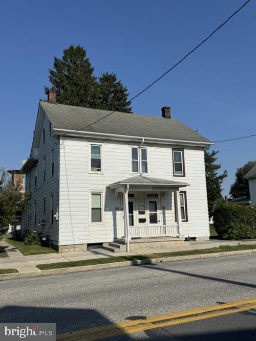 320 N Railroad St, PALMYRA, PA, 17078-1327 | Card Image