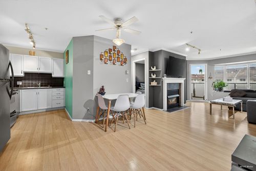 307-2958 Trethewey St, Abbotsford, BC, V2T6P6 | Card Image