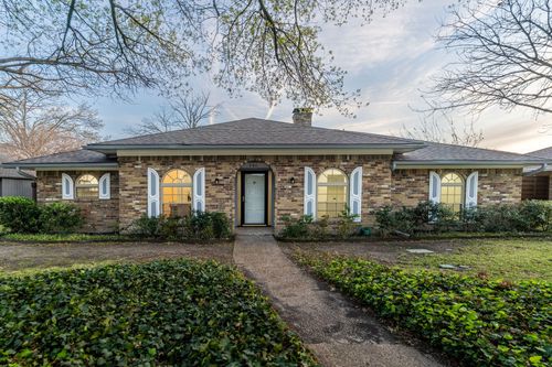 906 Windsong Trl, Richardson, TX, 75081-4440 | Card Image