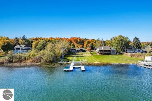 553 S Lake Shore Dr, Lake Leelanau, MI, 49653-9698 | Card Image