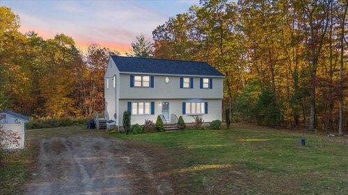 17 Maple Ave, Newton, NH, 03858-3107 | Card Image