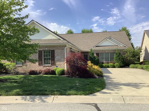 15524 Mission Hills Dr, Carmel, IN, 46033-8151 | Card Image