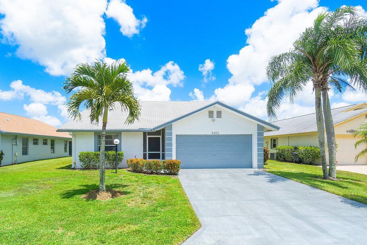 Crystal Anne Dr, West Palm Beach, FL 33417