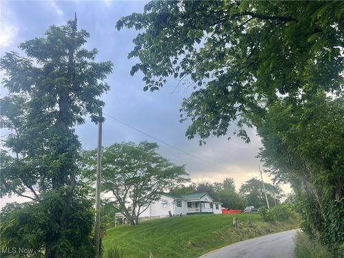 9421 Slate Creek Rd, Rockport, WV, 26169-8185 | Card Image