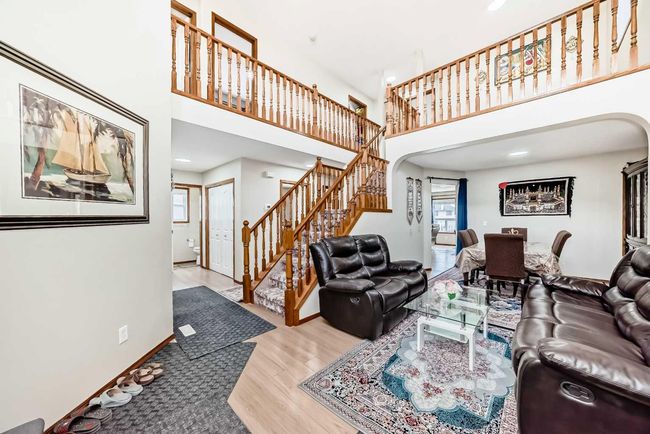 186 Saddleland Cres Ne, House other with 7 bedrooms, 4 bathrooms and 4 parking in Calgary AB | Image 4